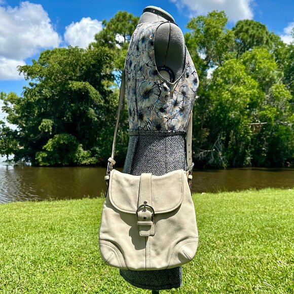 COACH Vintage Soho Soft Duffle Leather Crossbody Shoulder Bag Cream Silver 9480 - Picture 6 of 16